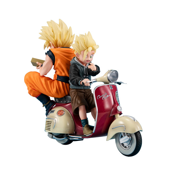 Super Saiyan Son Goku & Super Saiyan Son Gohan & Motorbike Megahouse Dragon Ball