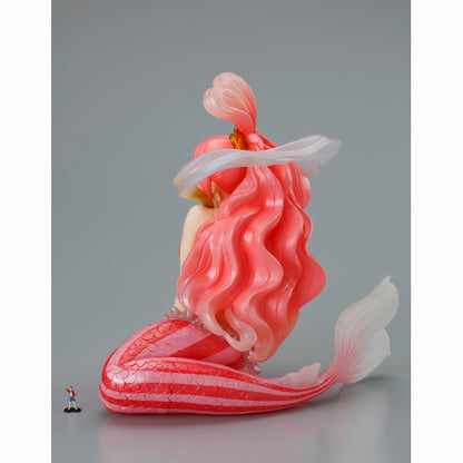 Shirahoshi 1/144 WORLD SCALE One Piece Bandai