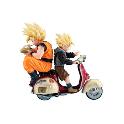 Super Saiyan Son Goku & Super Saiyan Son Gohan & Motorbike Megahouse Dragon Ball