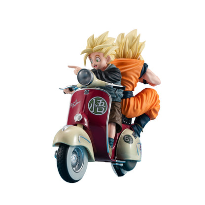 Super Saiyan Son Goku & Super Saiyan Son Gohan & Motorbike Megahouse Dragon Ball