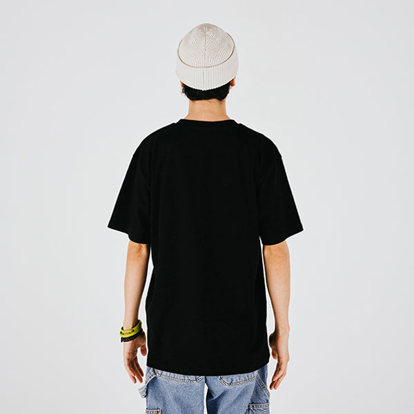 Everyday ONE PIECE Illustration Collection T-shirt Sanji Germa 66  BLACK ( S - L Size ) One piece Mugiwara Store