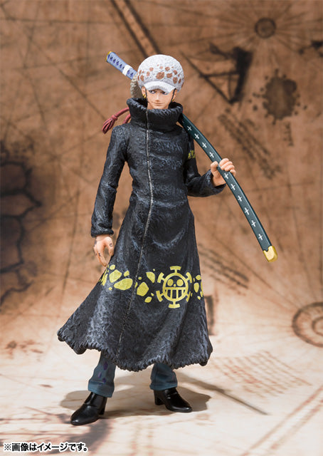 Trafalgar Law Shichibukai Ver. Figuarts Zero