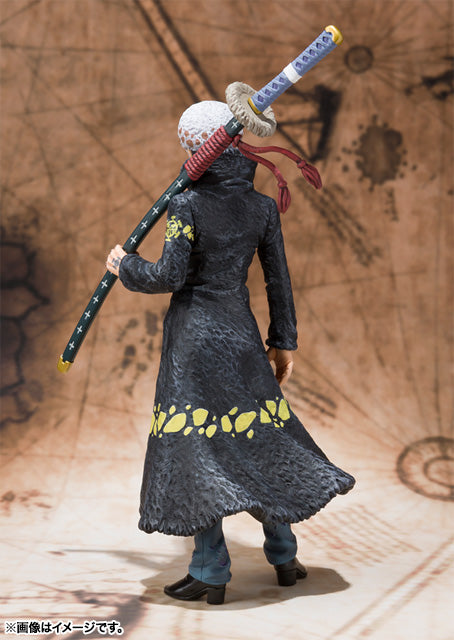 Trafalgar Law Shichibukai Ver. Figuarts Zero