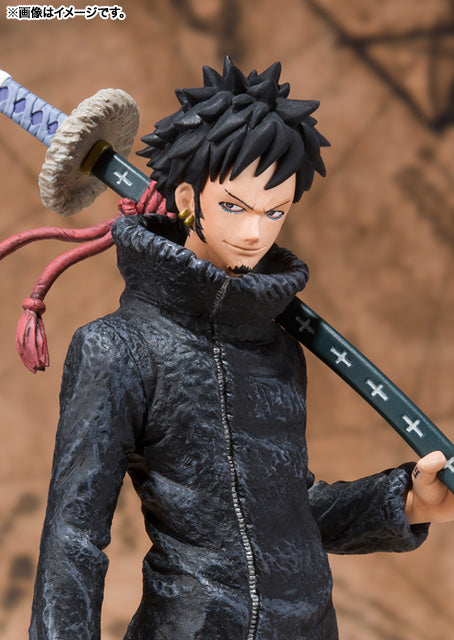 Trafalgar Law Shichibukai Ver. Figuarts Zero